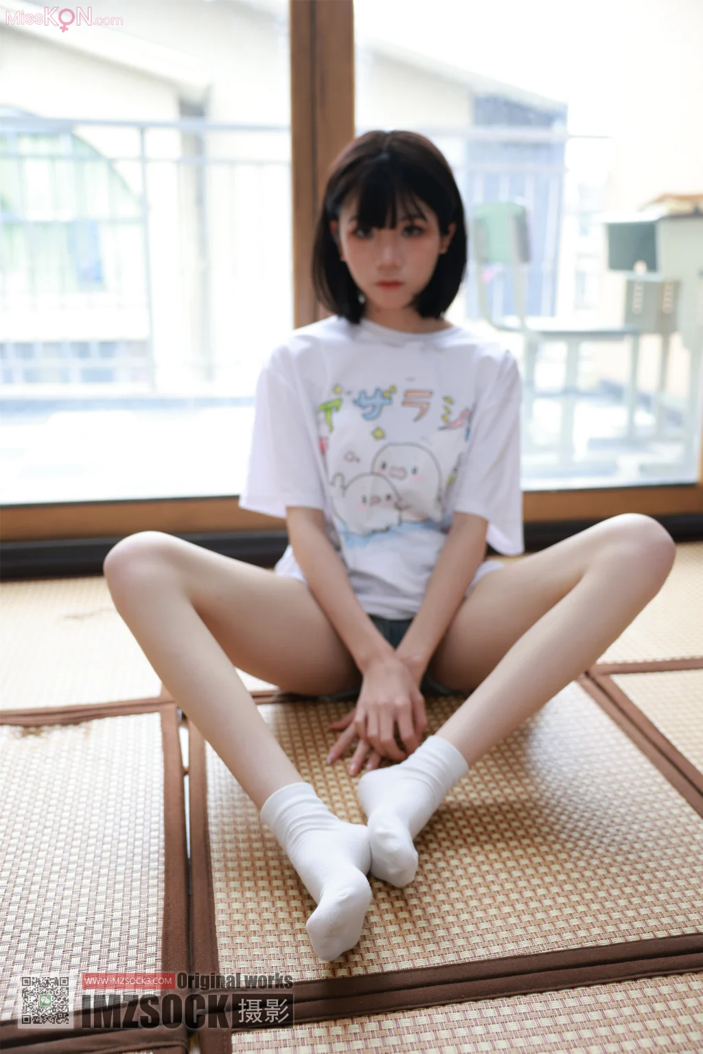 [MZSOCK爱美足] No.367: 秋秋 (99 photos + 1 video)