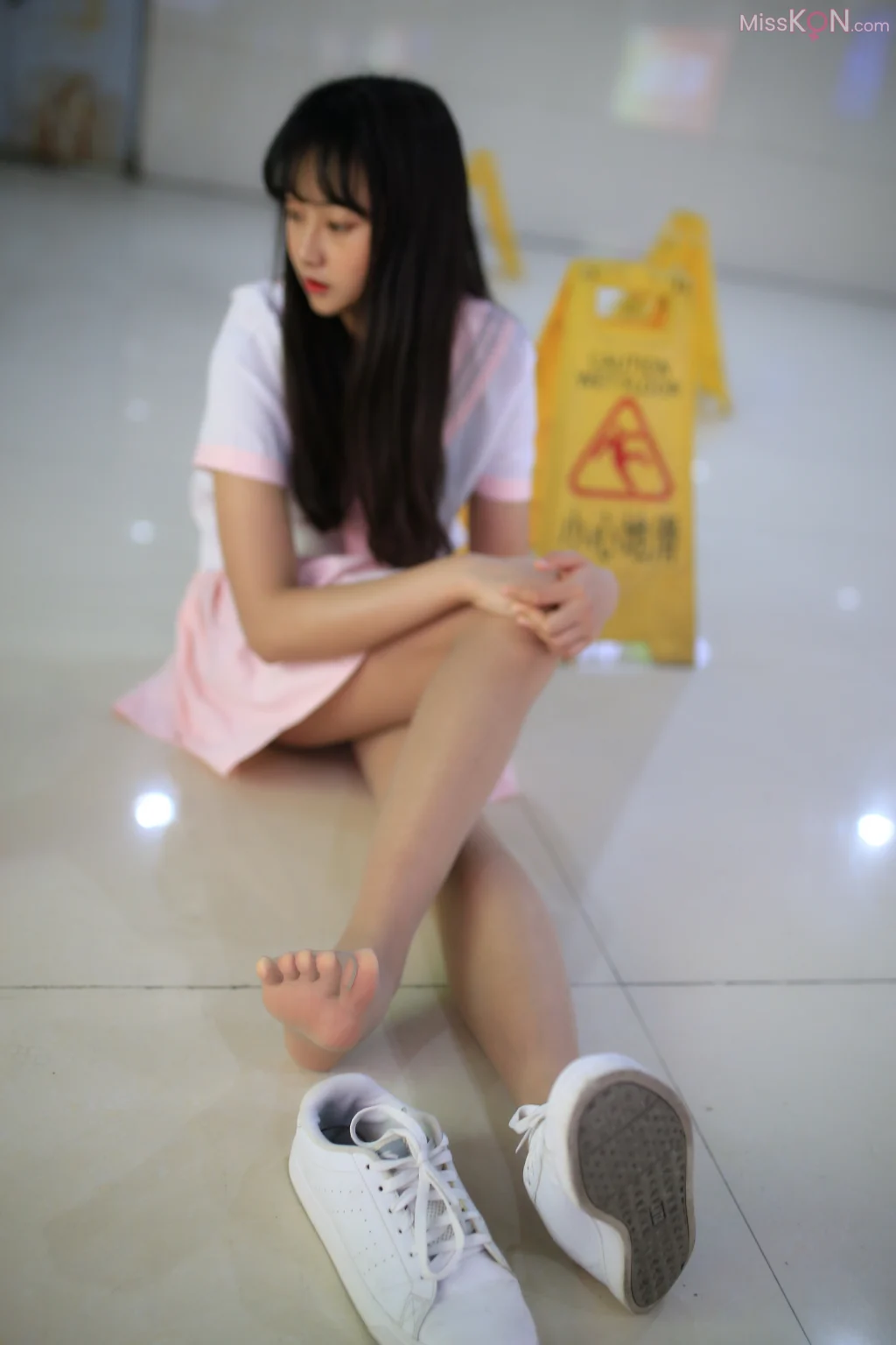 [NS纳丝摄影] No.020: 李敏琪 地铁少女 (93 photos + 1 video)