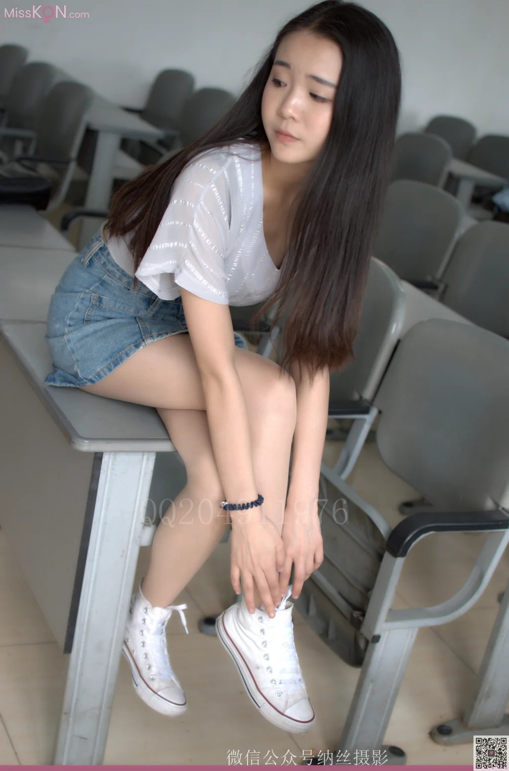 [NS纳丝摄影] No.024: 刘瑞儿 教室肉丝 (41 photos)