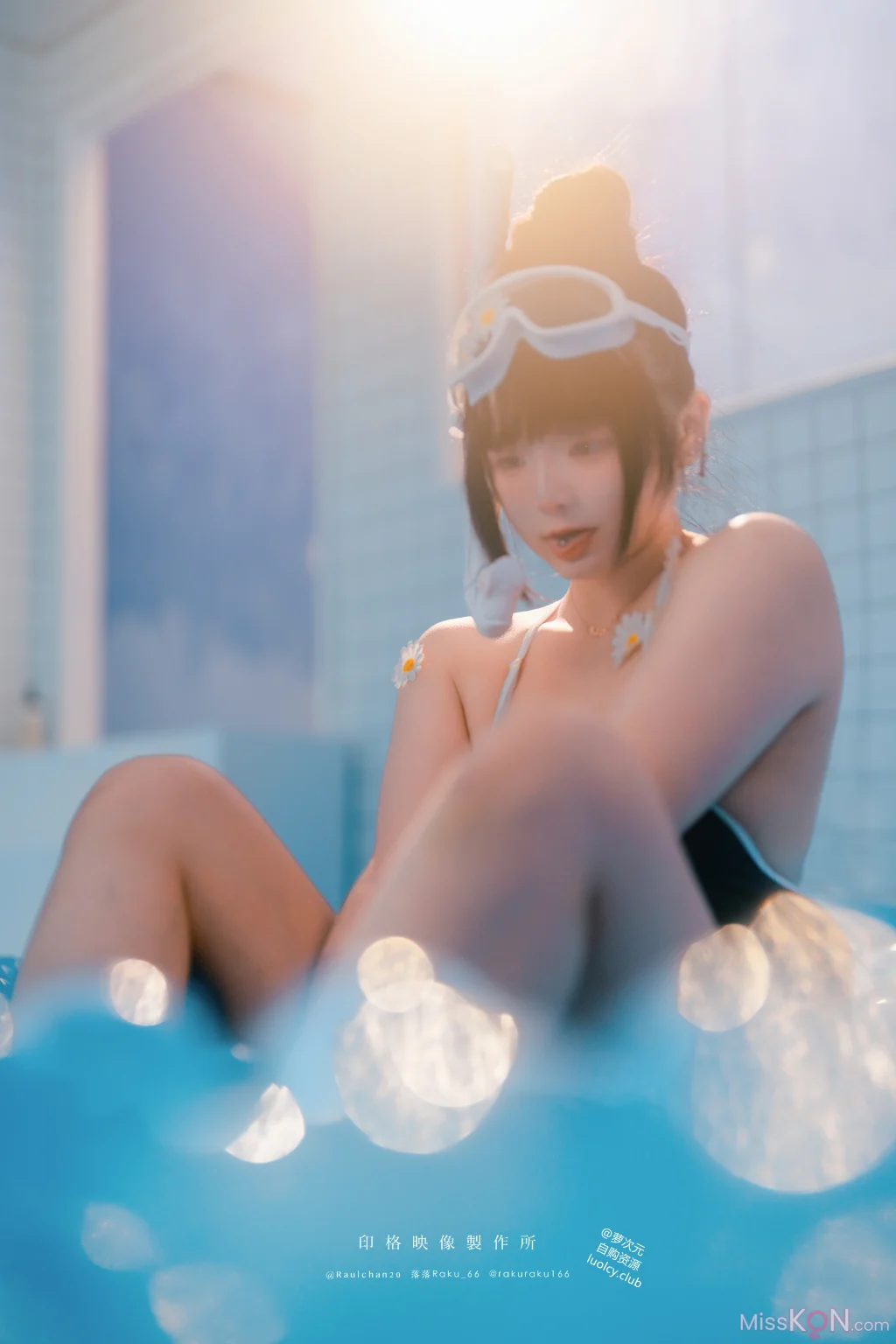Coser@落落Raku: 8K 乳环 死库水 (52 photos + 1 video)