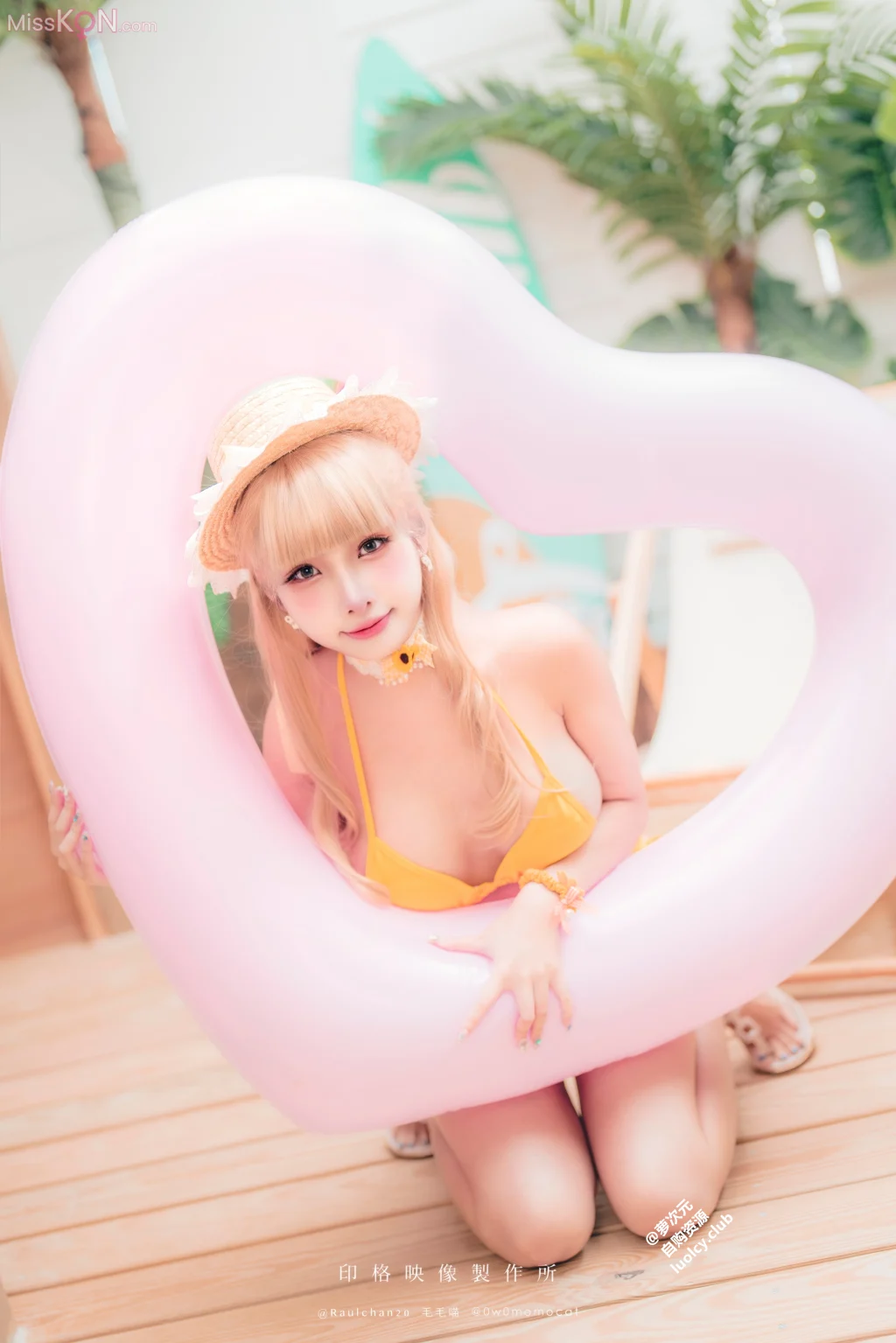 Coser@慕慕Momo: 8K Summer Time (59 photos + 2 videos)