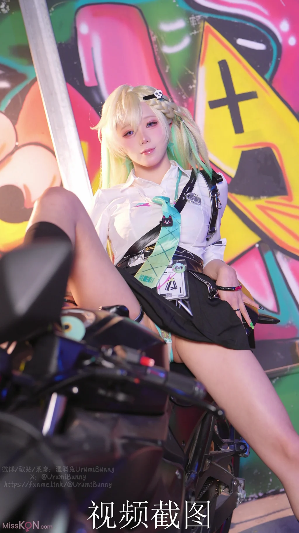 Coser@黏黏团子兔: 2026年05月作品 鸣潮-琳奈 (122 photos + 2 videos)