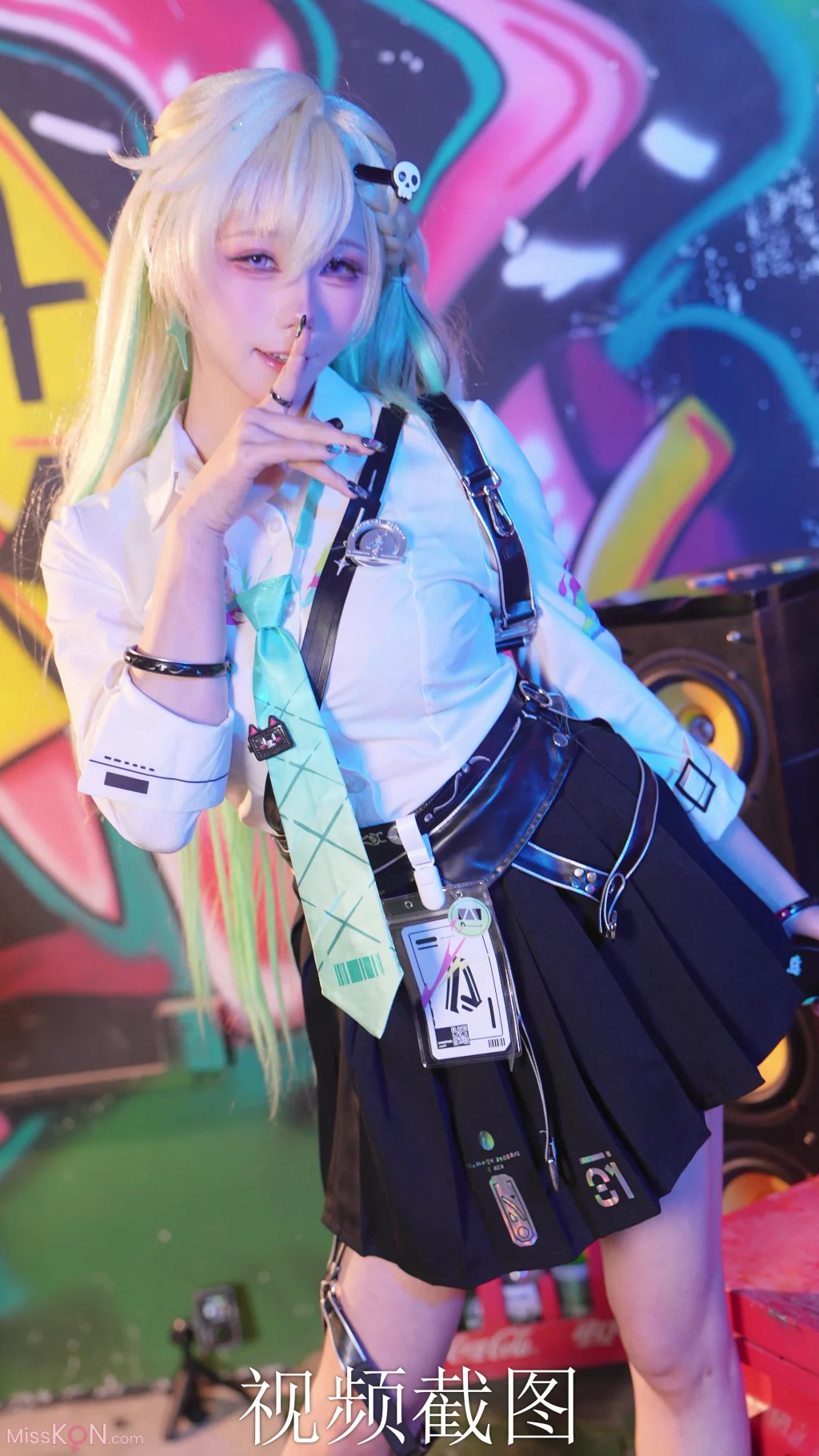 Coser@黏黏团子兔: 2026年05月作品 鸣潮-琳奈 (122 photos + 2 videos)