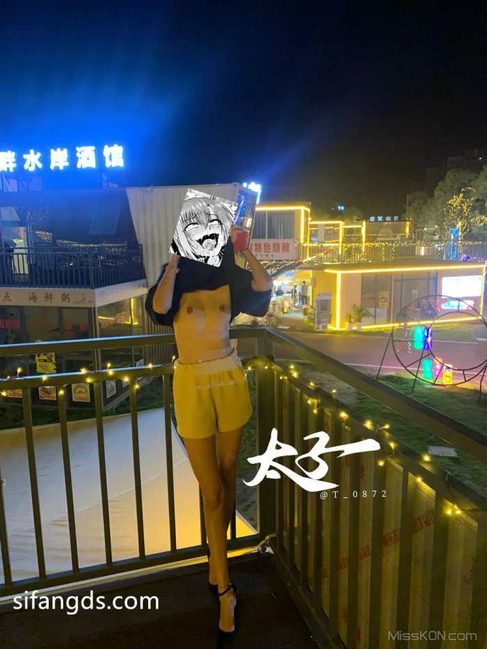 [OtherXXX] 太子妃: 极品反差婊 户外露出合集 (525 photos + 58 videos) – Page 2
