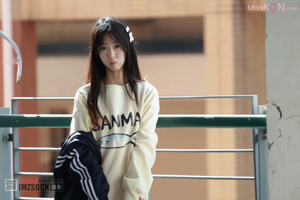 [MZSOCK爱美足] No.369: 江诗月 (98 photos + 1 video)