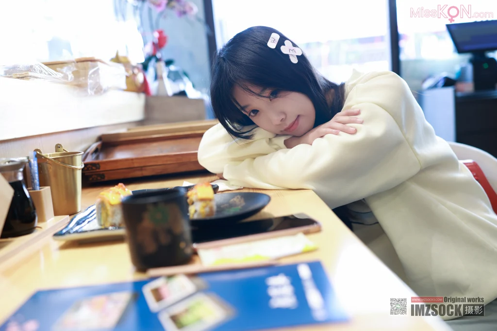 [MZSOCK爱美足] No.369: 江诗月 (98 photos + 1 video)