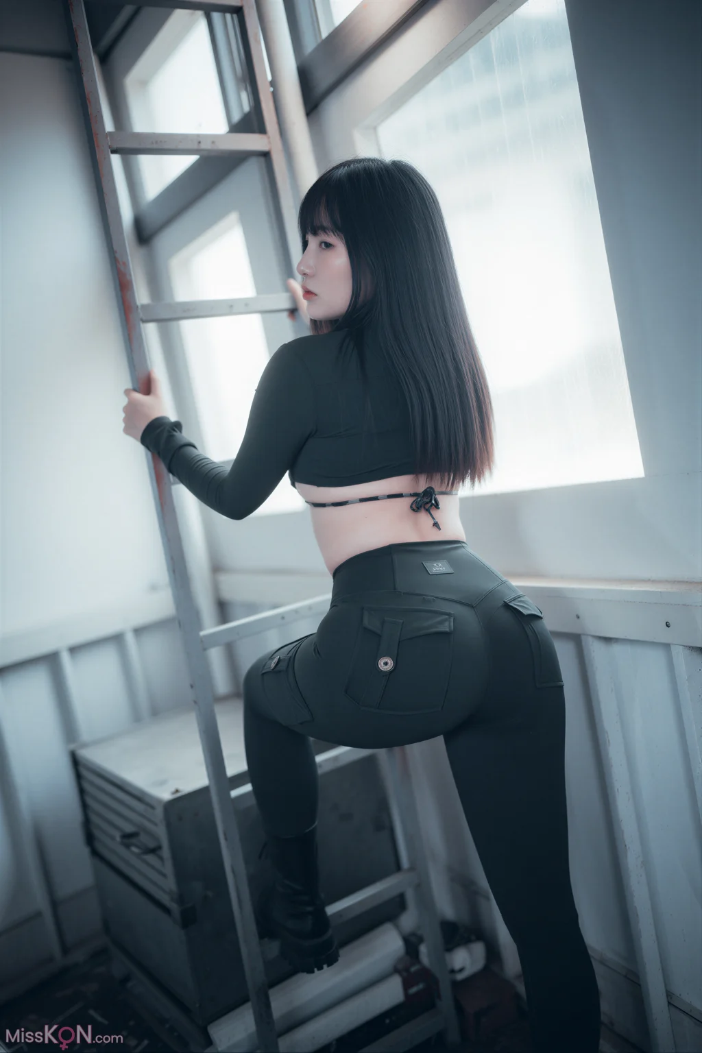 [AI Enhanced] DJAWA Photo: Pia (피아) – Loose and Tight Combat Green & Camo (76 photos)