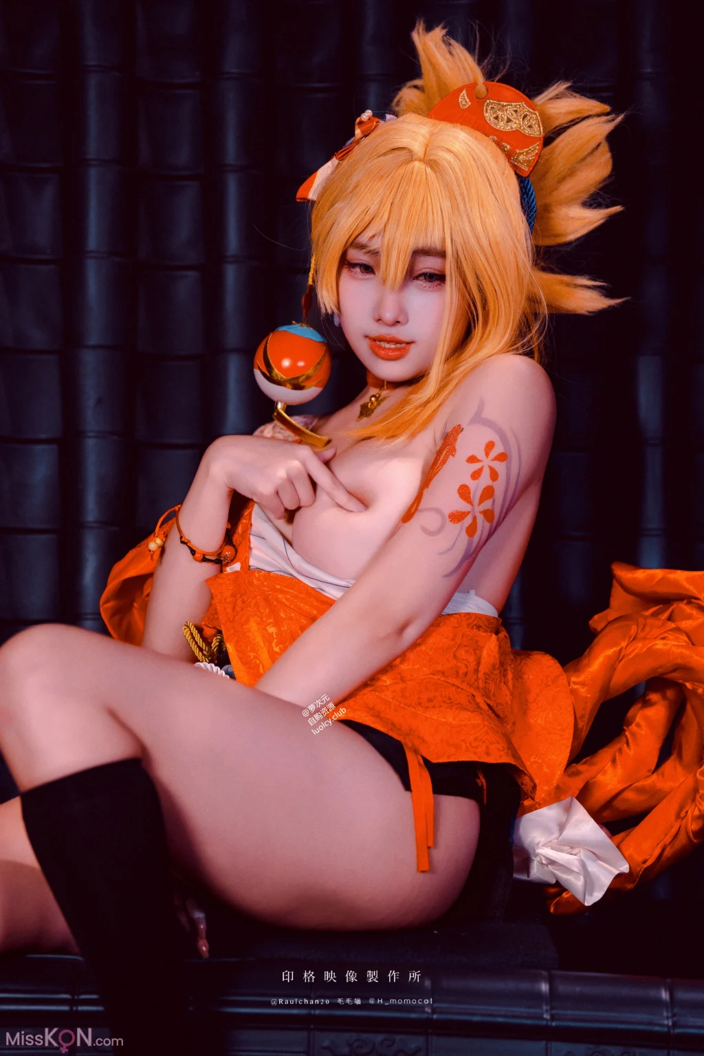 Coser@慕慕Momo: Yoimiya 夏祭的誘惑 (8K ver) (52 photos + 1 video)