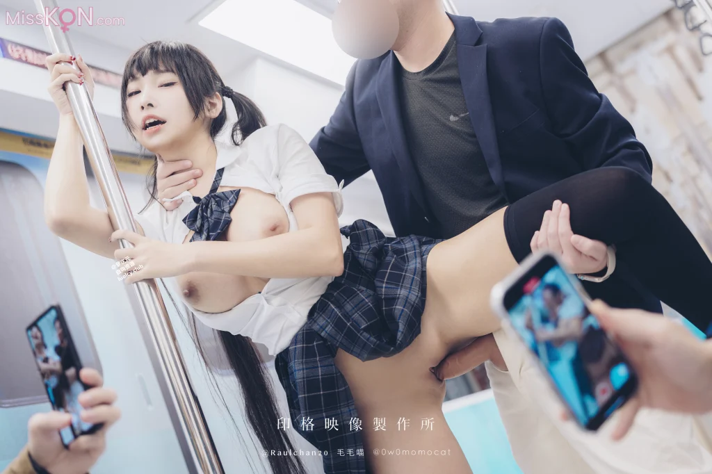 Coser@慕慕Momo: 電車通學少女 (8K ver) (64 photos + 1 video) – Page 3