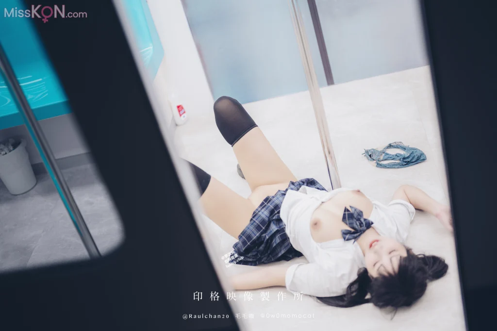 Coser@慕慕Momo: 電車通學少女 (8K ver) (64 photos + 1 video) – Page 3