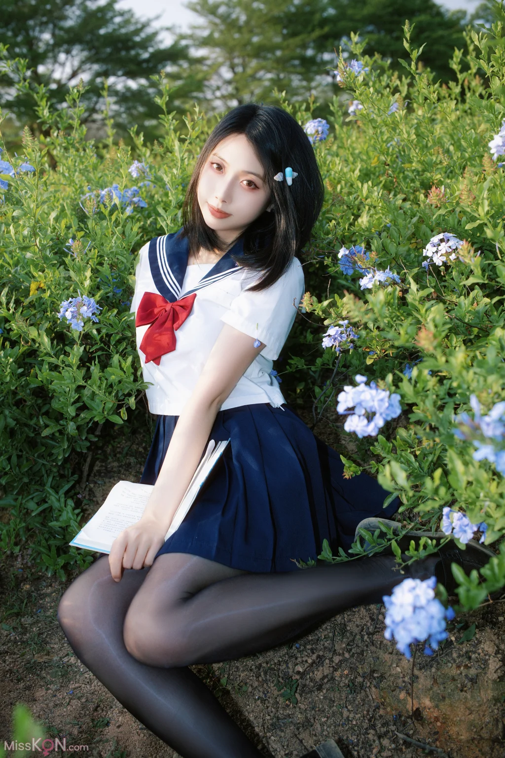 Coser@七只红豆: 蓝花JK (39 photos)