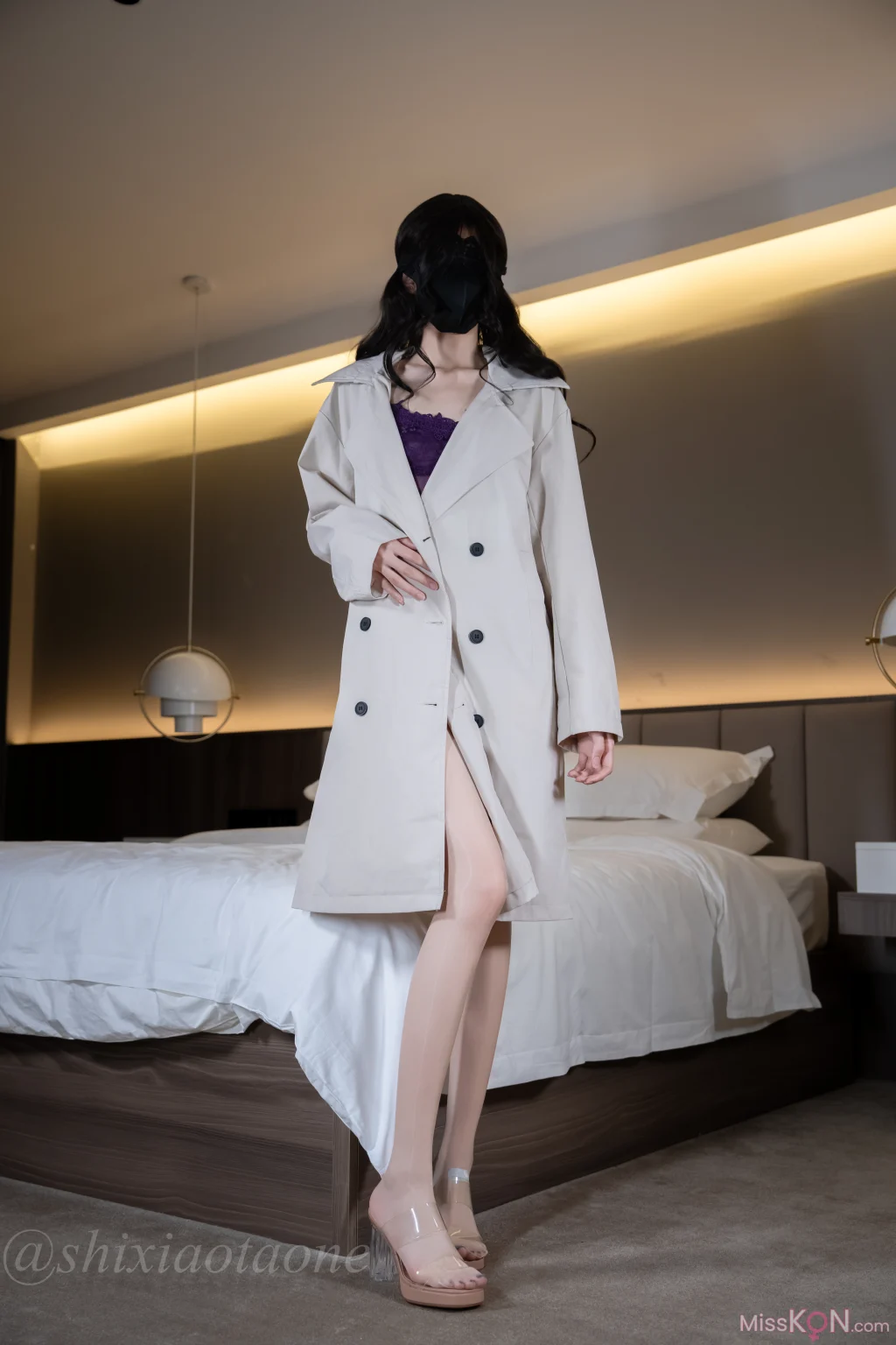 [OtherXXX] xiaotao6666(小桃): 以身抵债 (12 photos + 1 video)