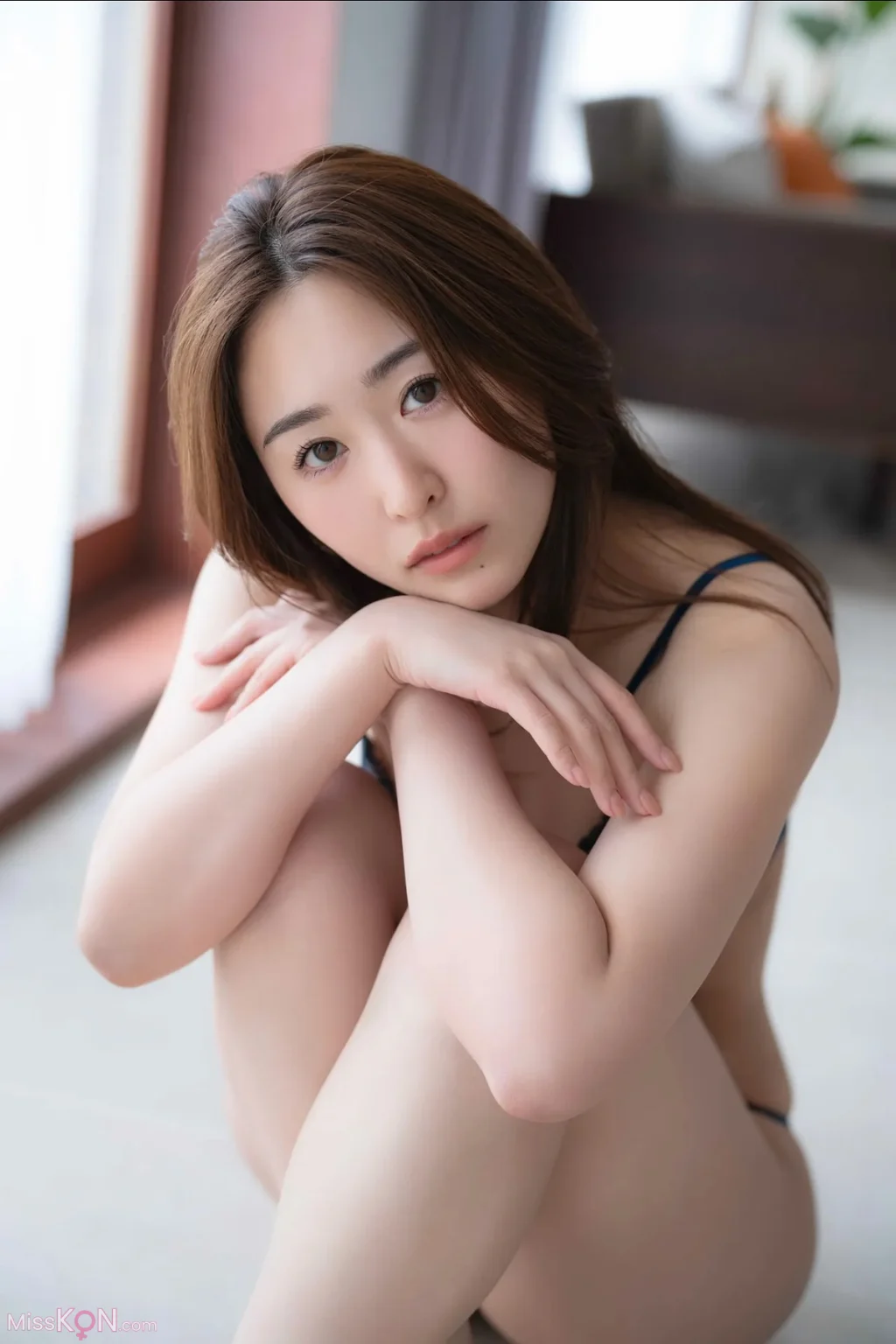 [JP] Haruka Miwa (三輪晴香): FRIDAYデジタル写真集 夢のベッドイン Vol.2 (61 photos) – Page 2