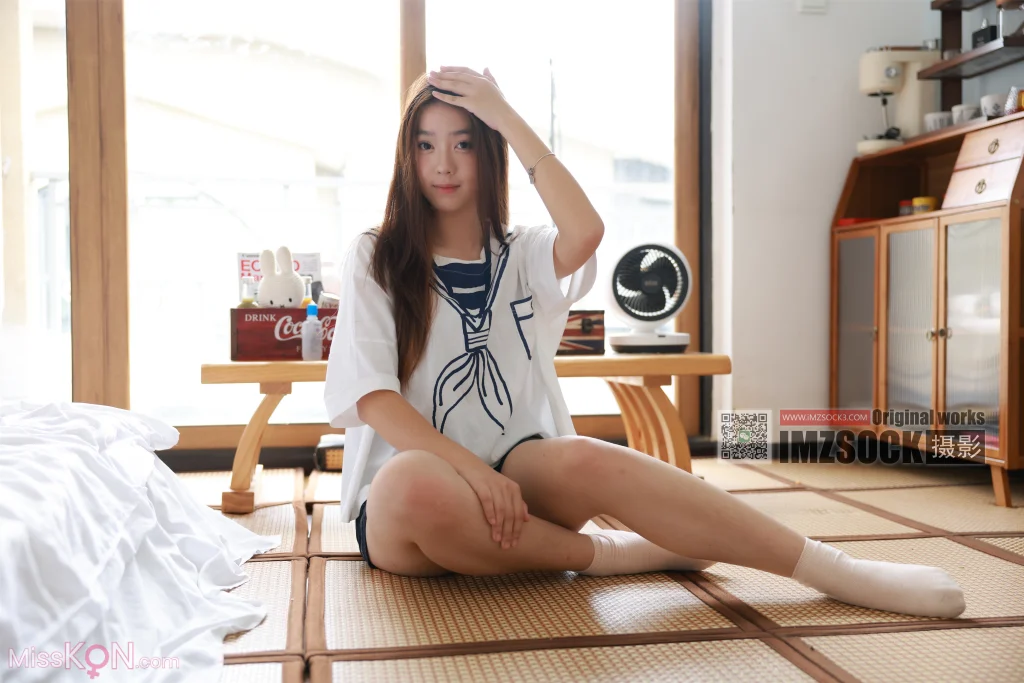 [MZSOCK爱美足] No.371: 雨萌 (102 photos + 1 video)