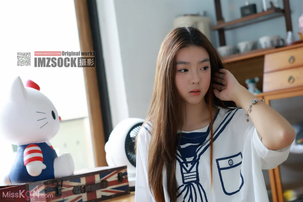 [MZSOCK爱美足] No.371: 雨萌 (102 photos + 1 video)