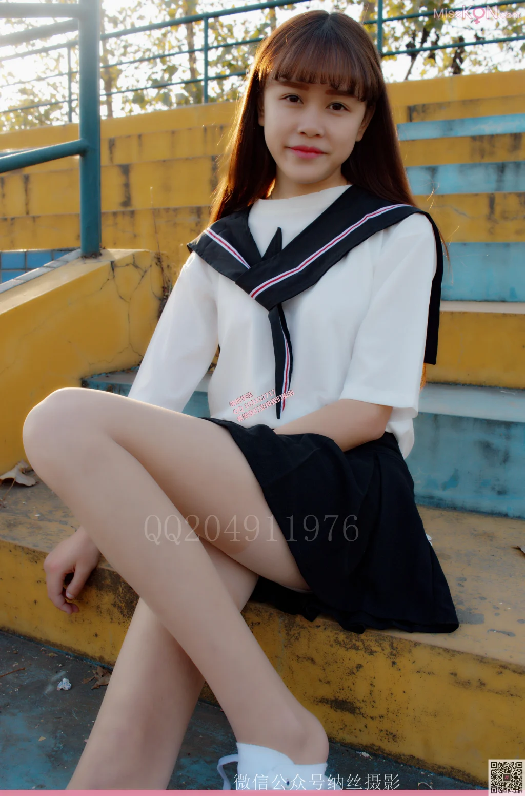 [NS纳丝摄影] No.030: 霜儿 JK户外肉丝美腿 (41 photos)