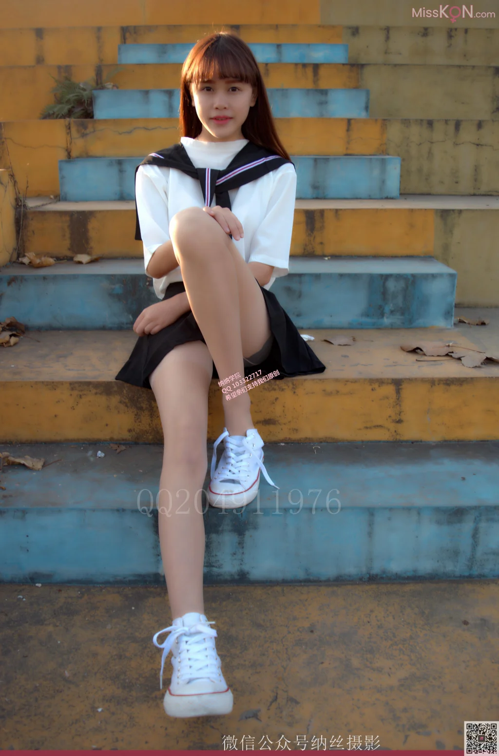 [NS纳丝摄影] No.030: 霜儿 JK户外肉丝美腿 (41 photos)