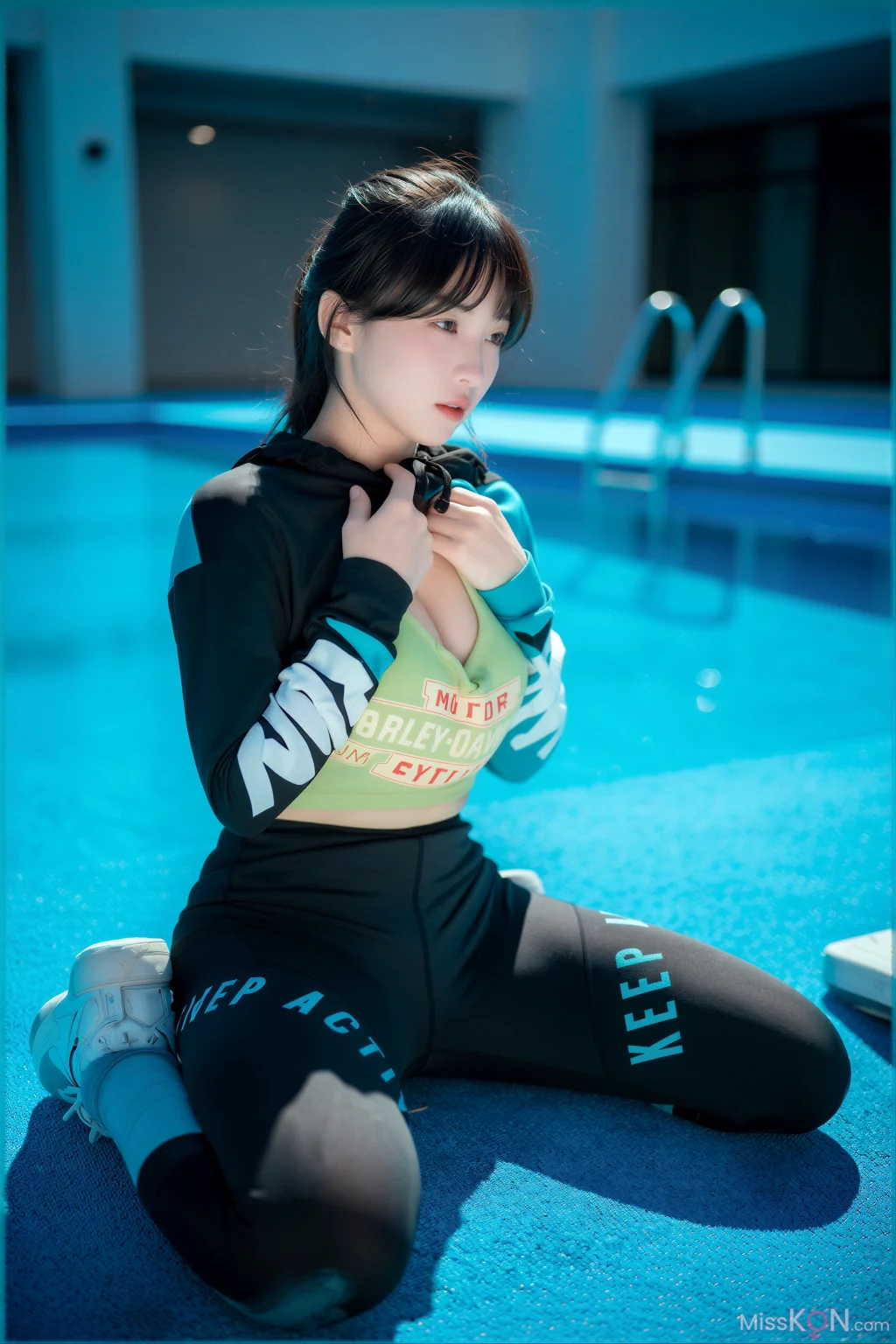 [AI Enhanced] DJAWA Photo: HENDOONG (혠둥이) – Loose and Tight Jade Blue (50 photos)