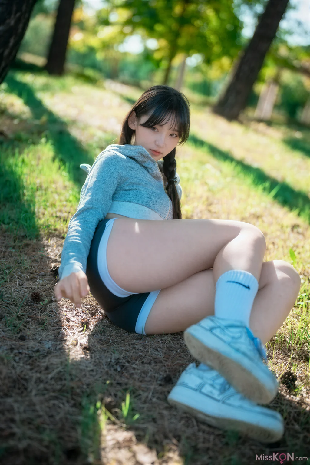 [AI Enhanced] DJAWA Photo: HENDOONG (혠둥이) – Loose and Tight Jade Blue (50 photos) – Page 2
