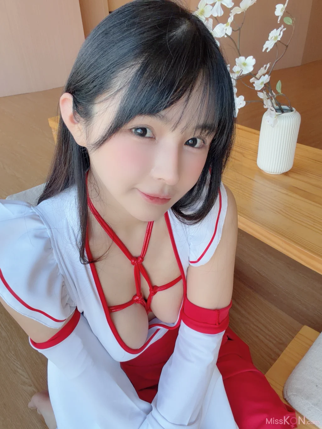 Coser@桜井宁宁: 红绳女巫 (119 photos + 2 videos)
