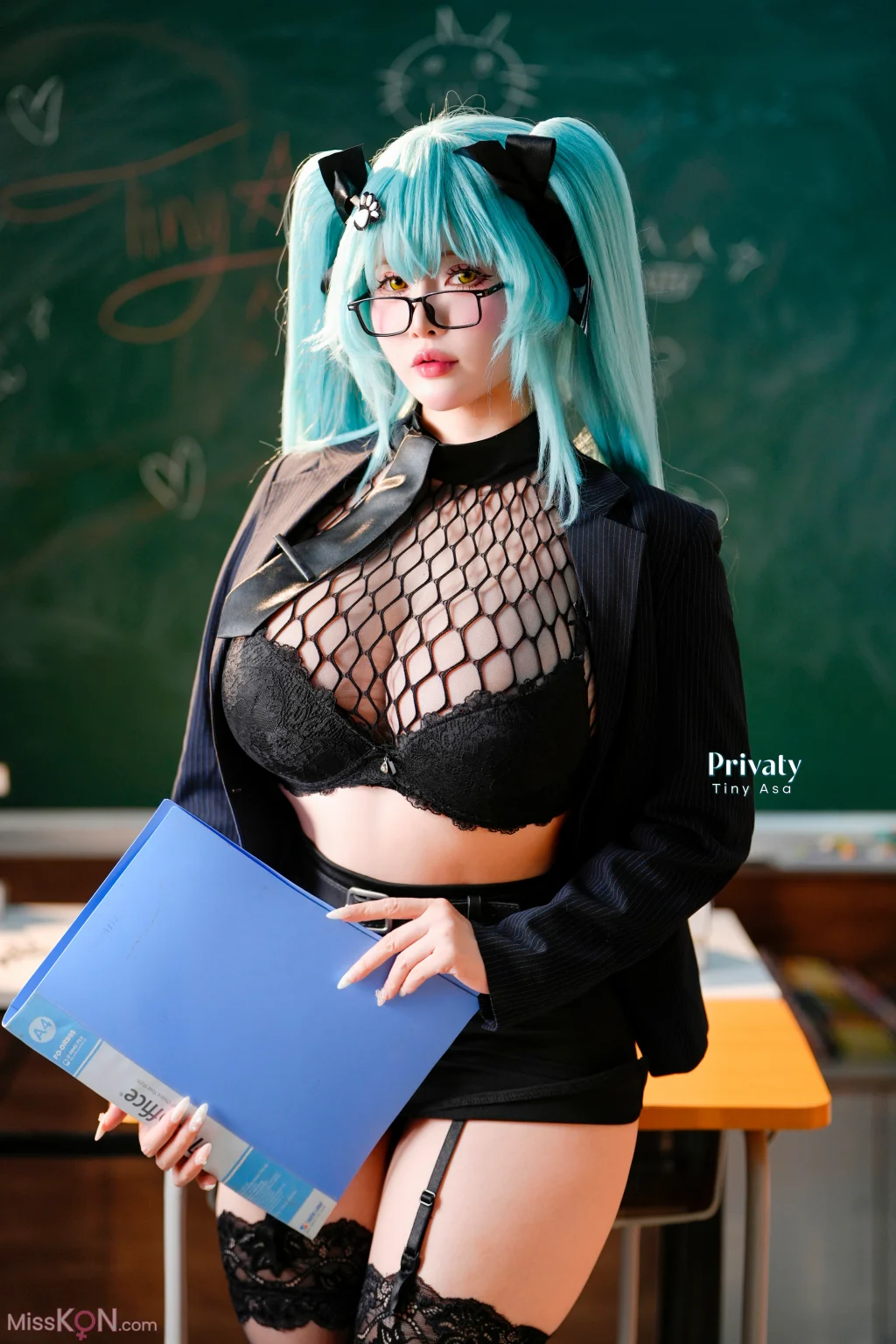 Coser@Tiny Asa: 胜利女神：妮姬 普丽瓦蒂 (81 photos + 1 video)