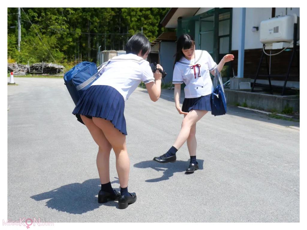 [JP] Kanon Urara (花音うらら) & Monami Suzu (もなみ鈴): In A World Of Beautiful, Pale Blue 美しい水縹の、世界で。 (70 photos)