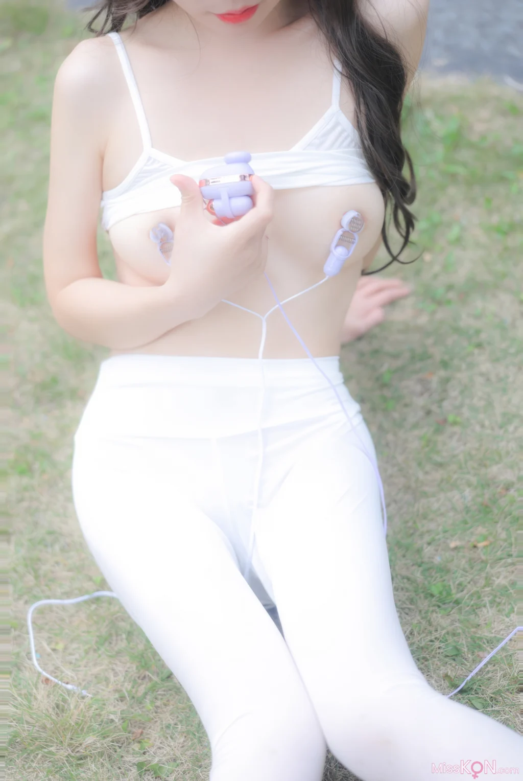 [内购无水印] 桃妖夭: 秀人网模特 户外 (80 photos) – Page 3