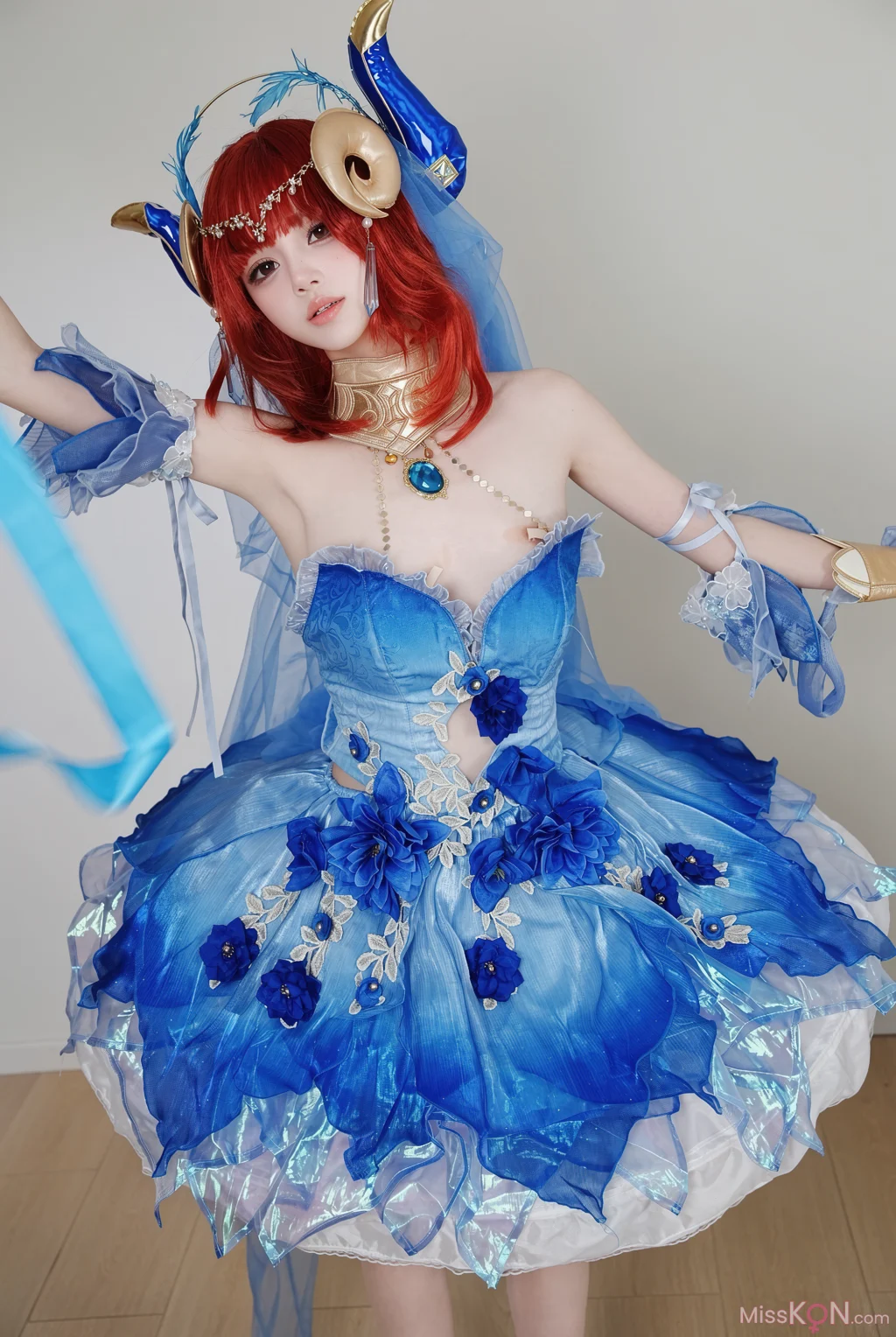 [OtherXXX] 饼饼大王: Cos原神妮露芭蕾舞 (22 photos + 4 videos)