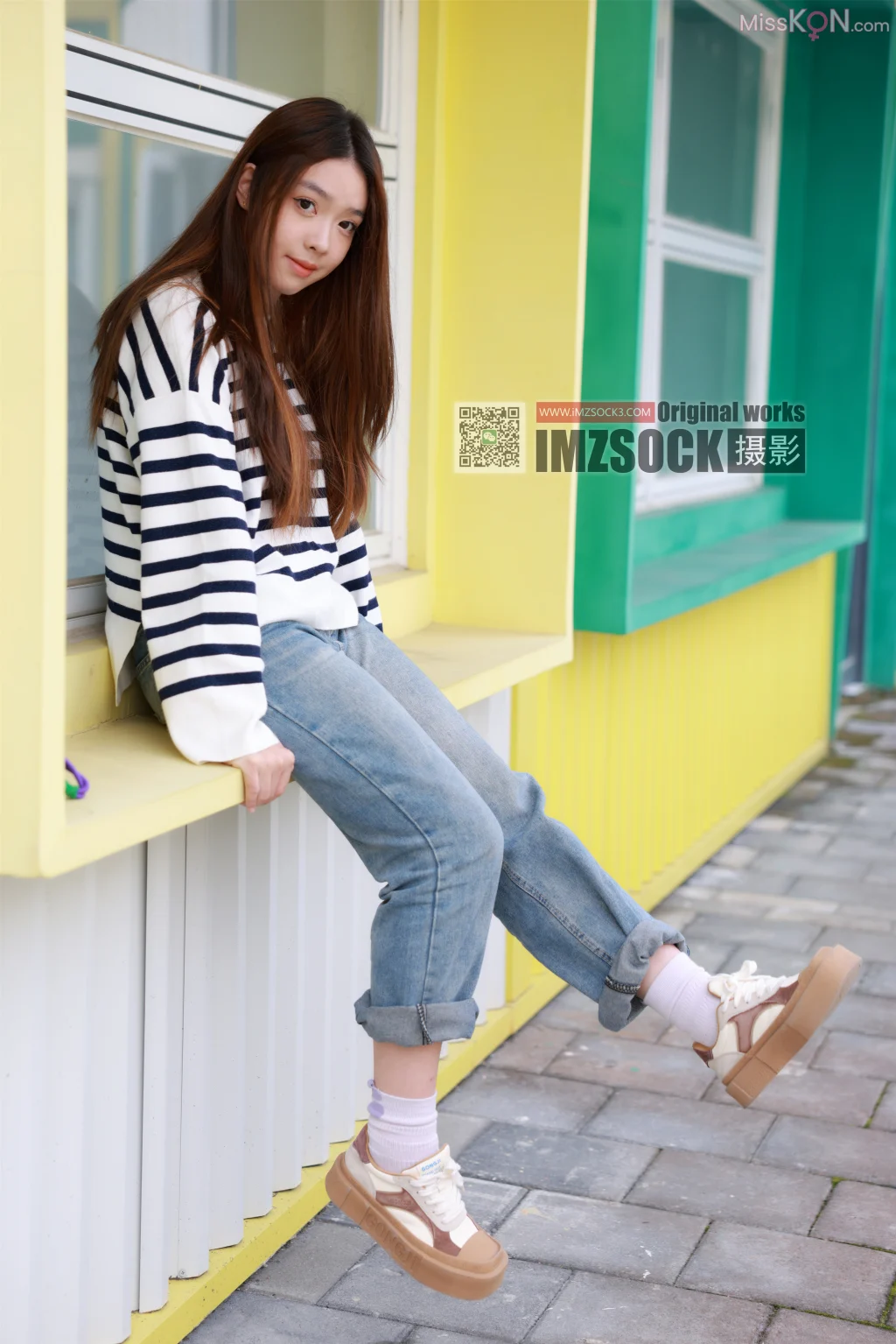 [MZSOCK爱美足] No.374: 雨萌 (123 photos + 1 video)