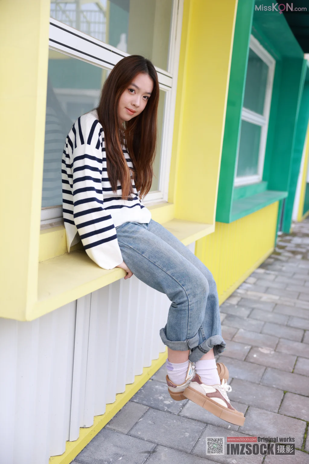 [MZSOCK爱美足] No.374: 雨萌 (123 photos + 1 video)