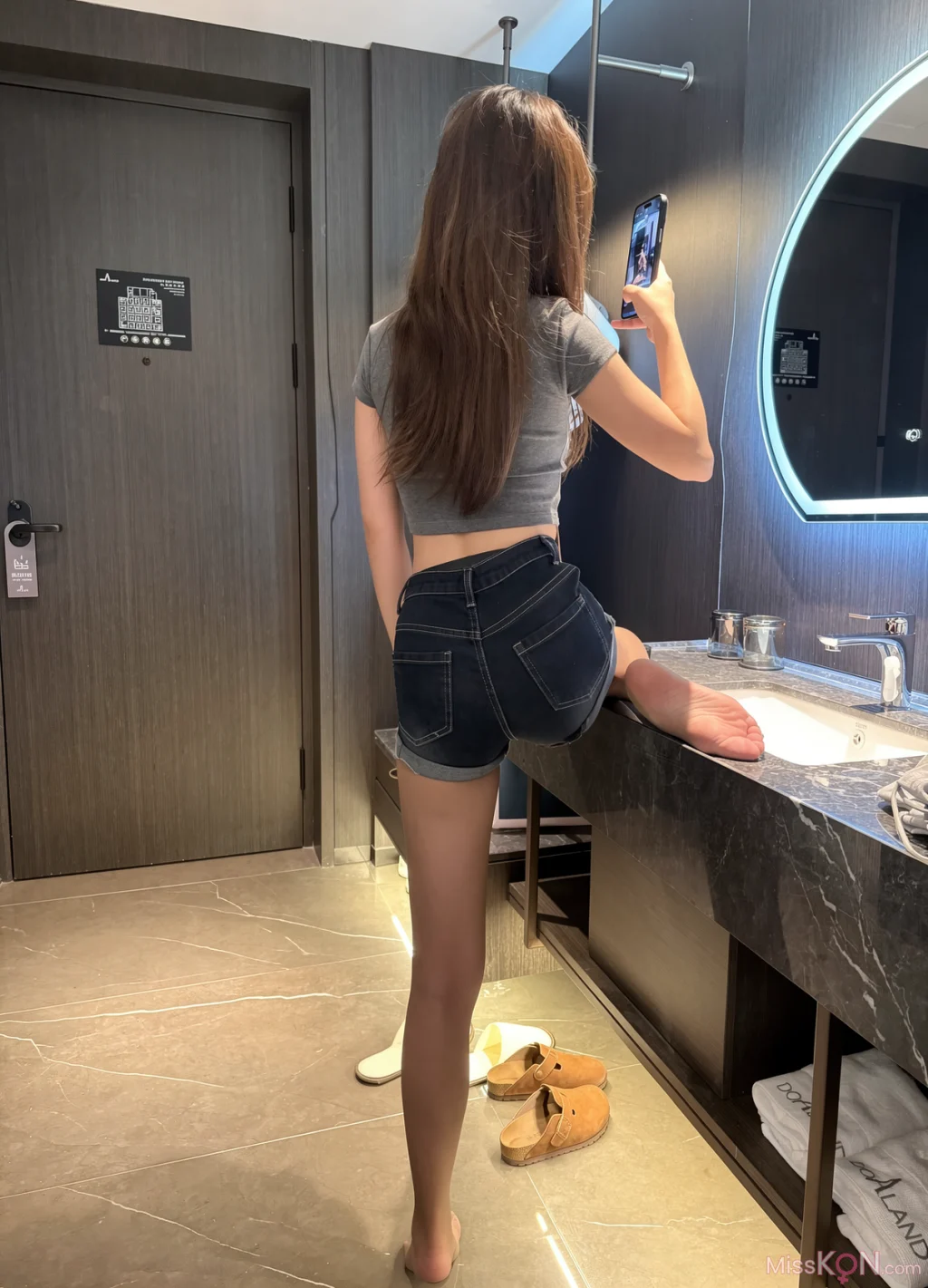 [OtherXXX] 芝士兔: 反差福利订阅 (103 photos + 3 videos)