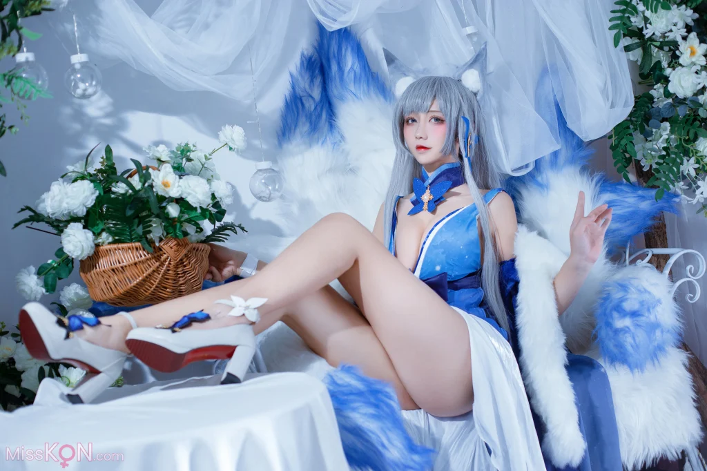 Coser@九曲Jean: 碧蓝航线 信浓礼服 (8 photos)