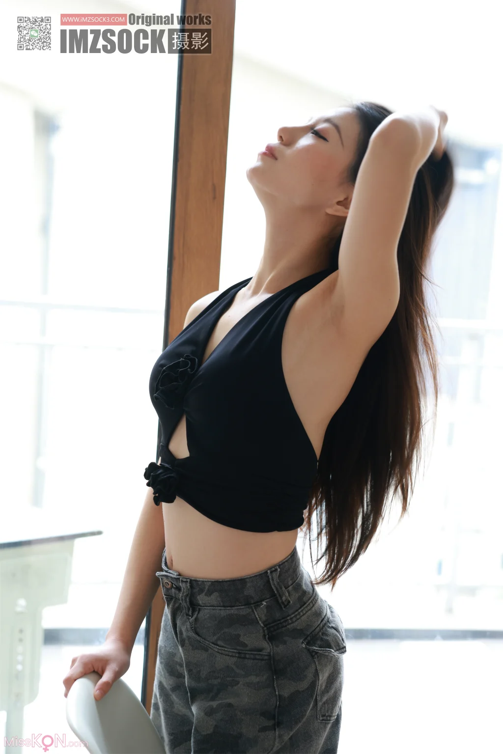 [MZSOCK爱美足] No.376: 晨晨 (80 photos)