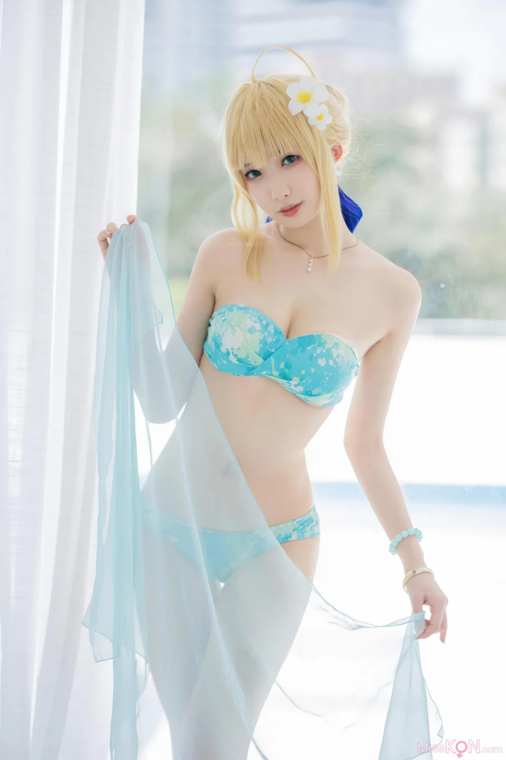 Coser@封疆疆v: FGO Saber 泳装 (49 photos)
