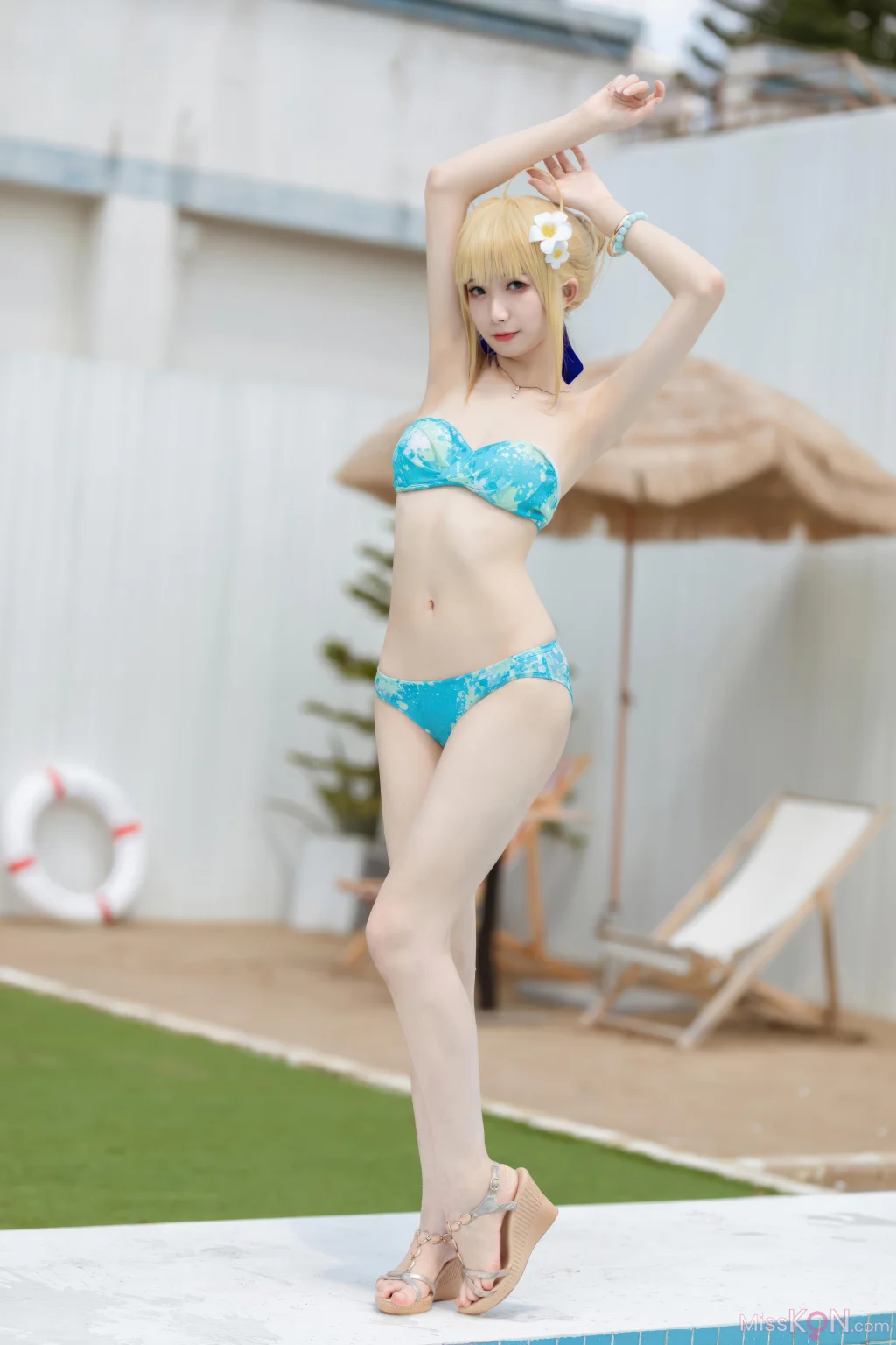 Coser@封疆疆v: FGO Saber 泳装 (49 photos) – Page 2