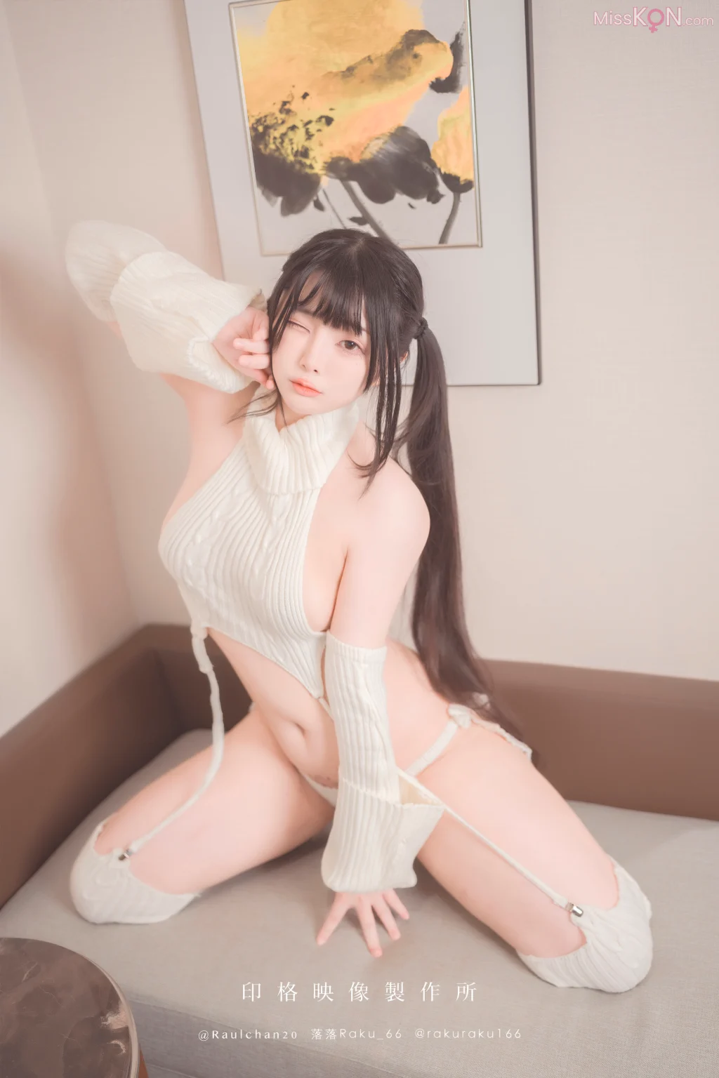 Coser@落落Raku: Hentai Sweater (41 photos + 1 video) – Page 3