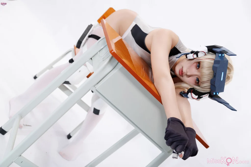 Coser@柒柒要乖哦: 蔚蓝档案 飞鸟马时 竞泳 (64 photos)