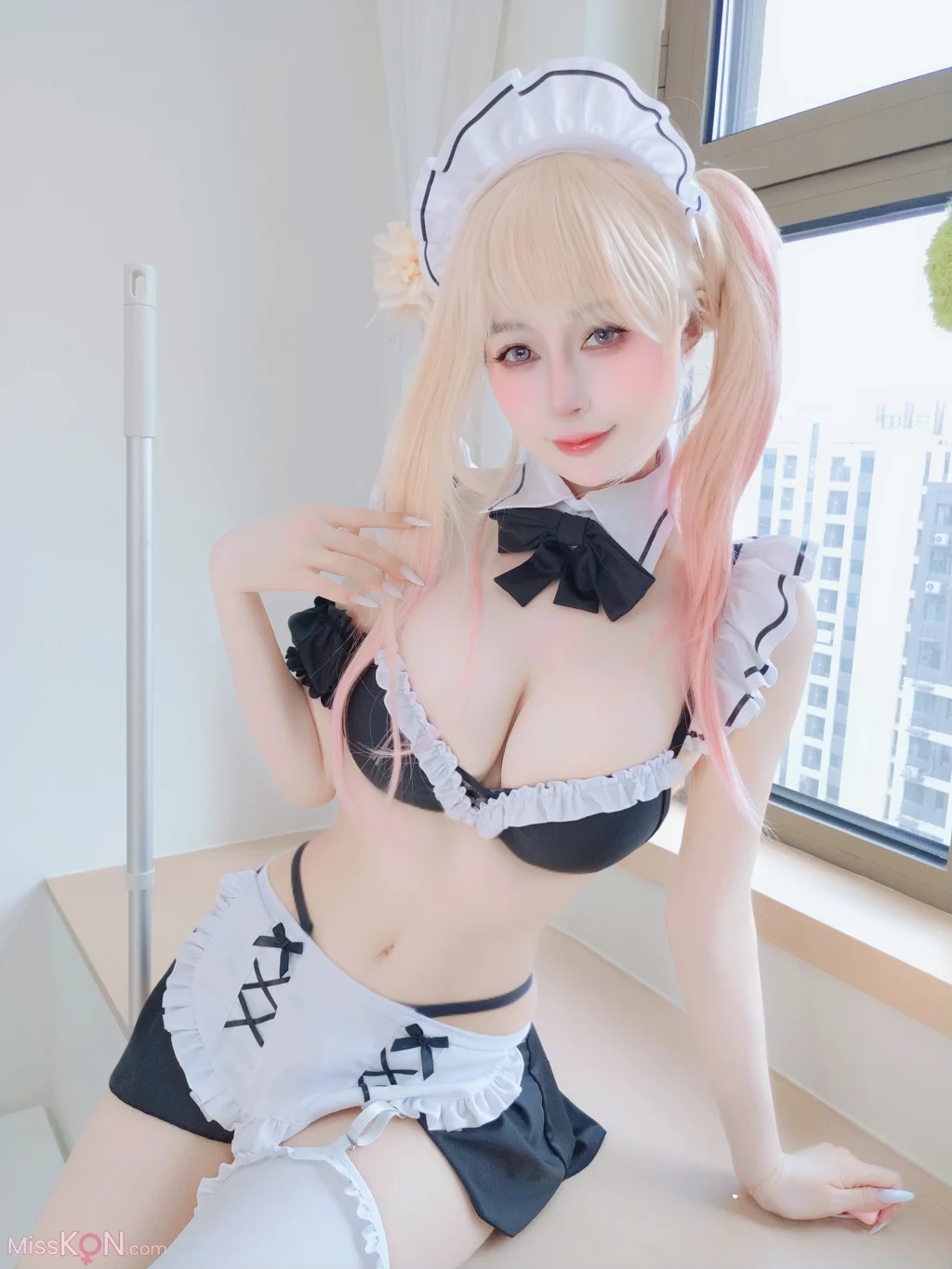 Coser@白银81: 2025年12月会员合集（15套） (144 photos + 1 video)