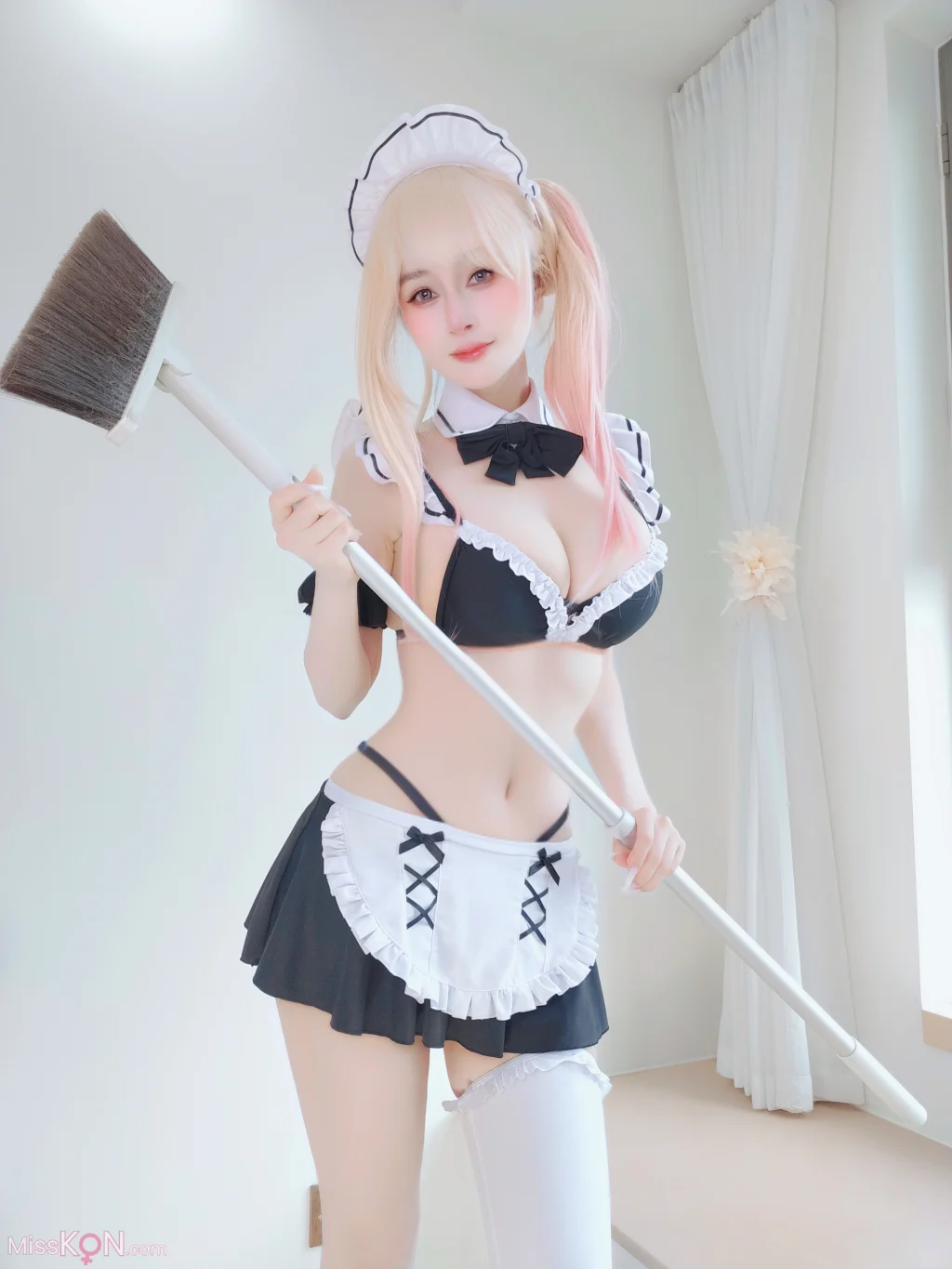 Coser@白银81: 2025年12月会员合集（15套） (144 photos + 1 video)