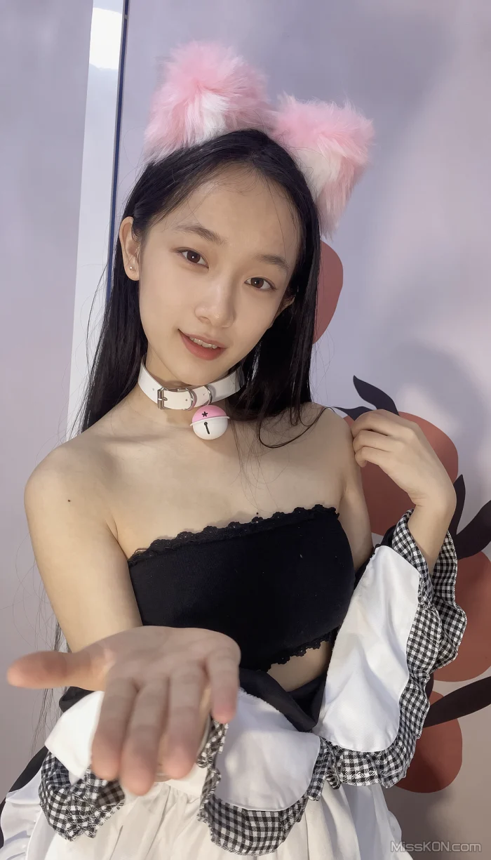 [OtherXXX] 胡椒籽: 白虎骚萝 极品福利姬 订阅福利 (138 photos + 14 videos) – Page 2
