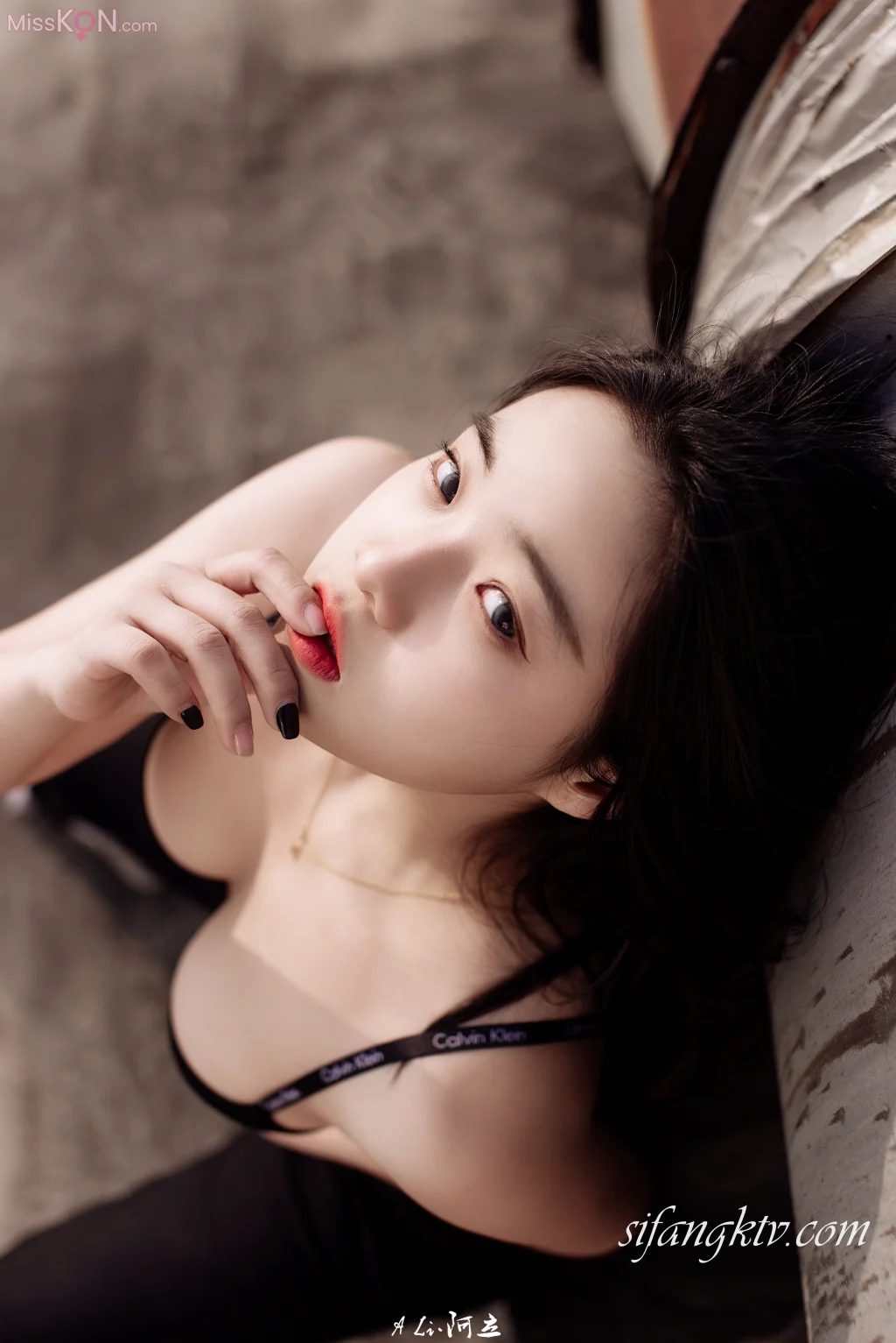 [Private Photoshoot] 攝影師@ALi: 私房模特潜规则1080P (46 photos + 1 video)