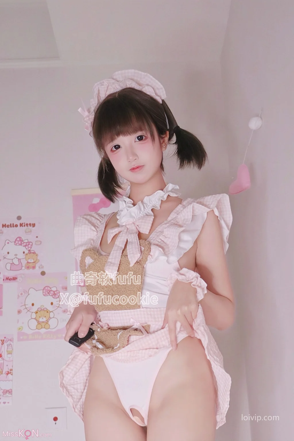 Coser@曲奇软fufu: 小熊女仆 (39 photos + 2 videos)