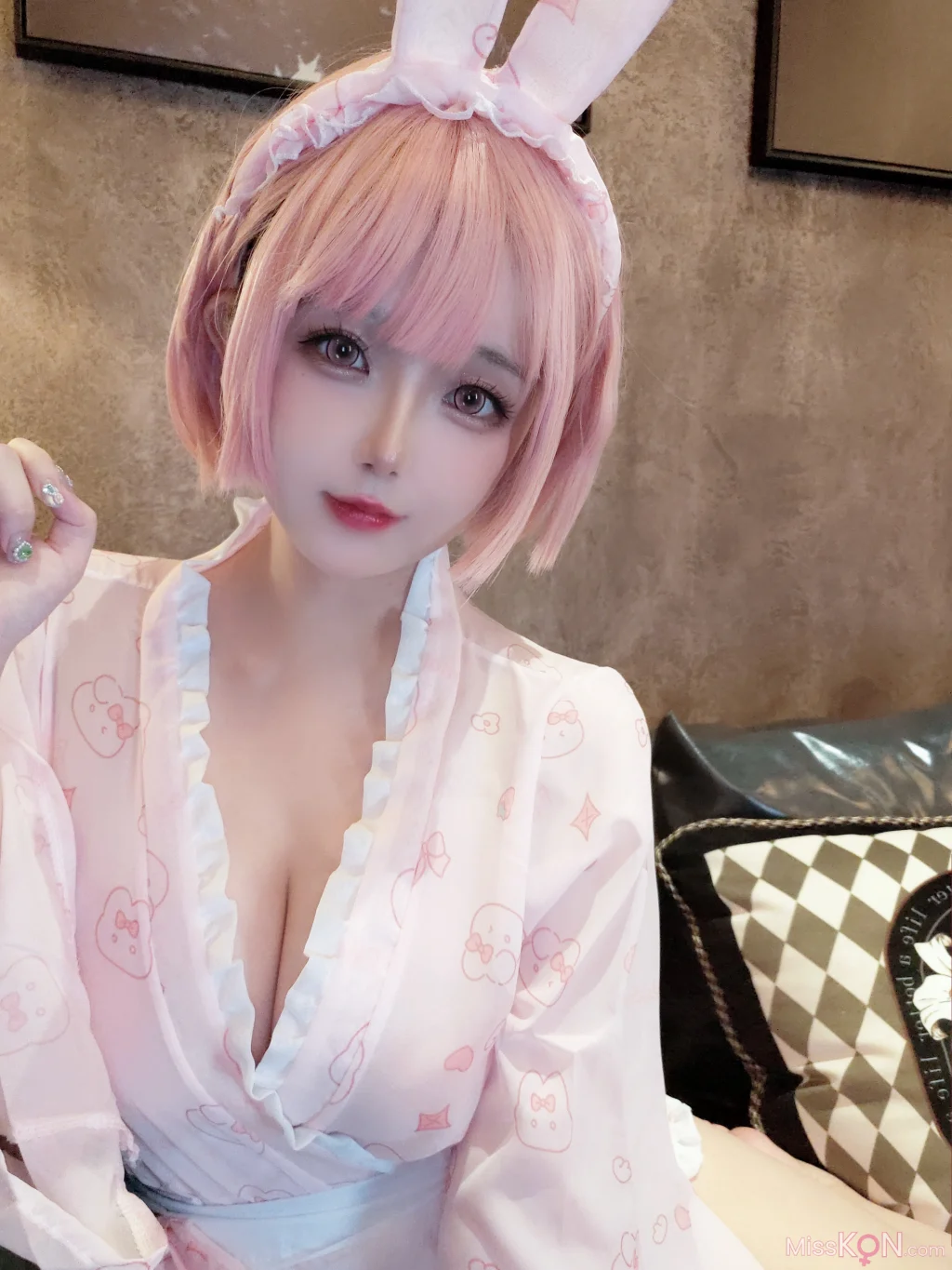 Coser@日奈娇: 粉兔子 (34 photos)