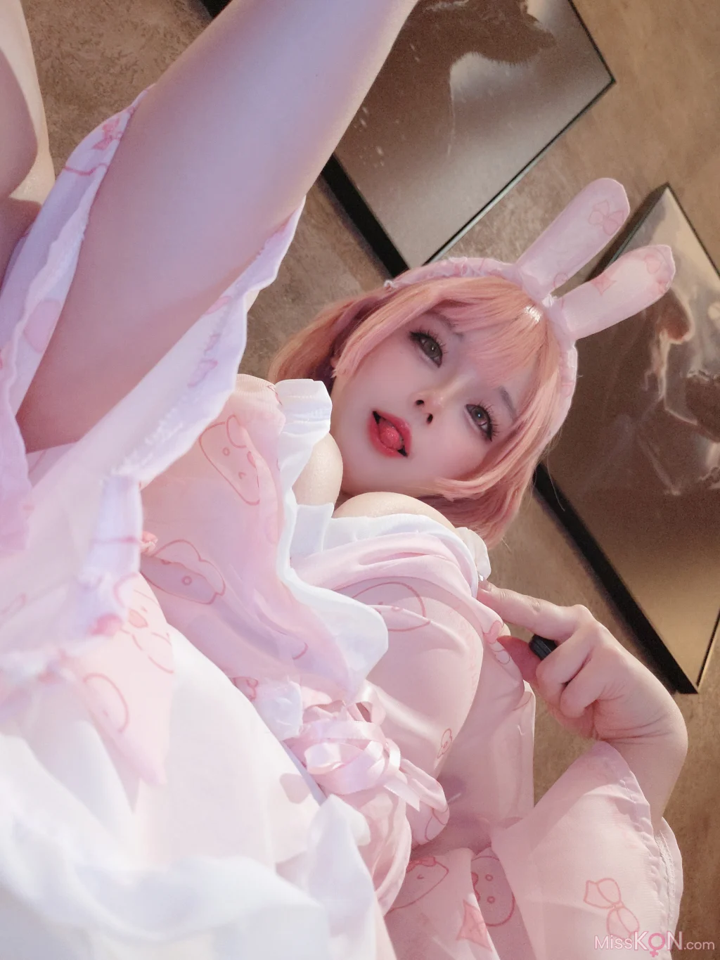 Coser@日奈娇: 粉兔子 (34 photos)
