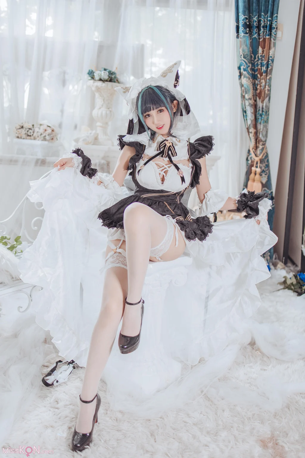 Coser@羽生三未: 碧蓝航线 柴郡 (35 photos)