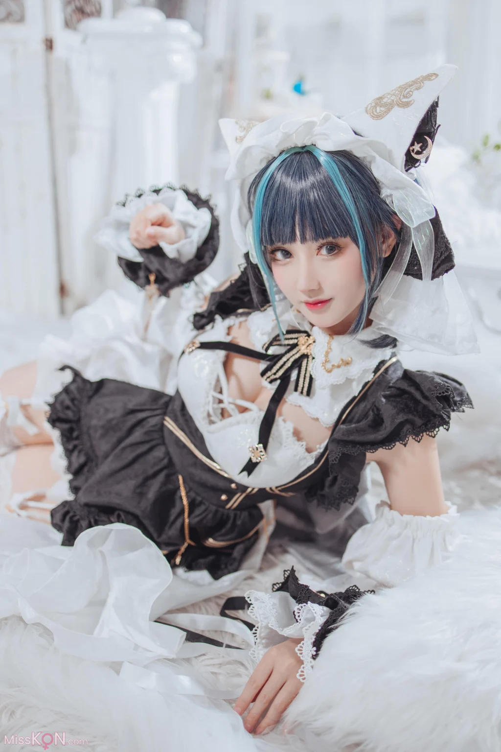Coser@羽生三未: 碧蓝航线 柴郡 (35 photos)