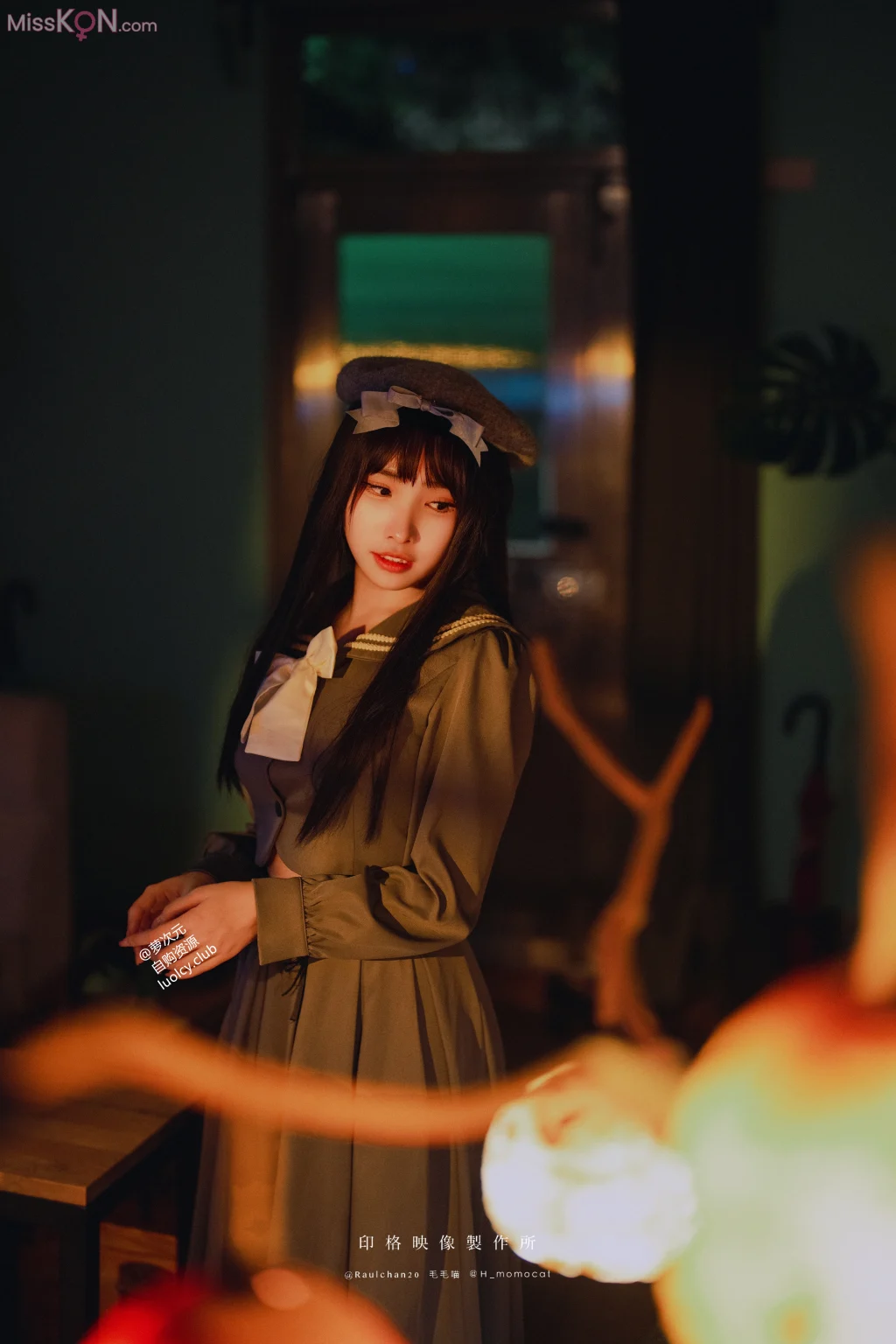 Coser@慕慕Momo: 着せ恋 Marin 海夢+Escapism ▪︎ 逃避現實 (8K Ver.) (61 photos + 2 videos)
