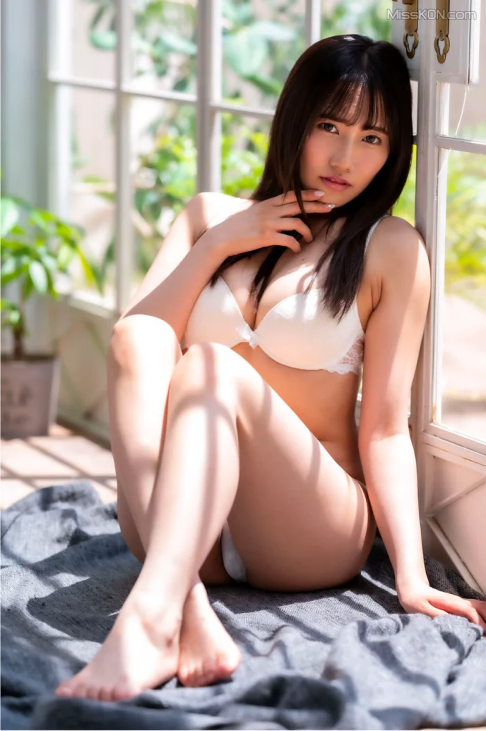 [JP] Amiri Saito (斎藤あみり): PRESTIGE POSE MESSAGE 01 (82 photos) – Page 2