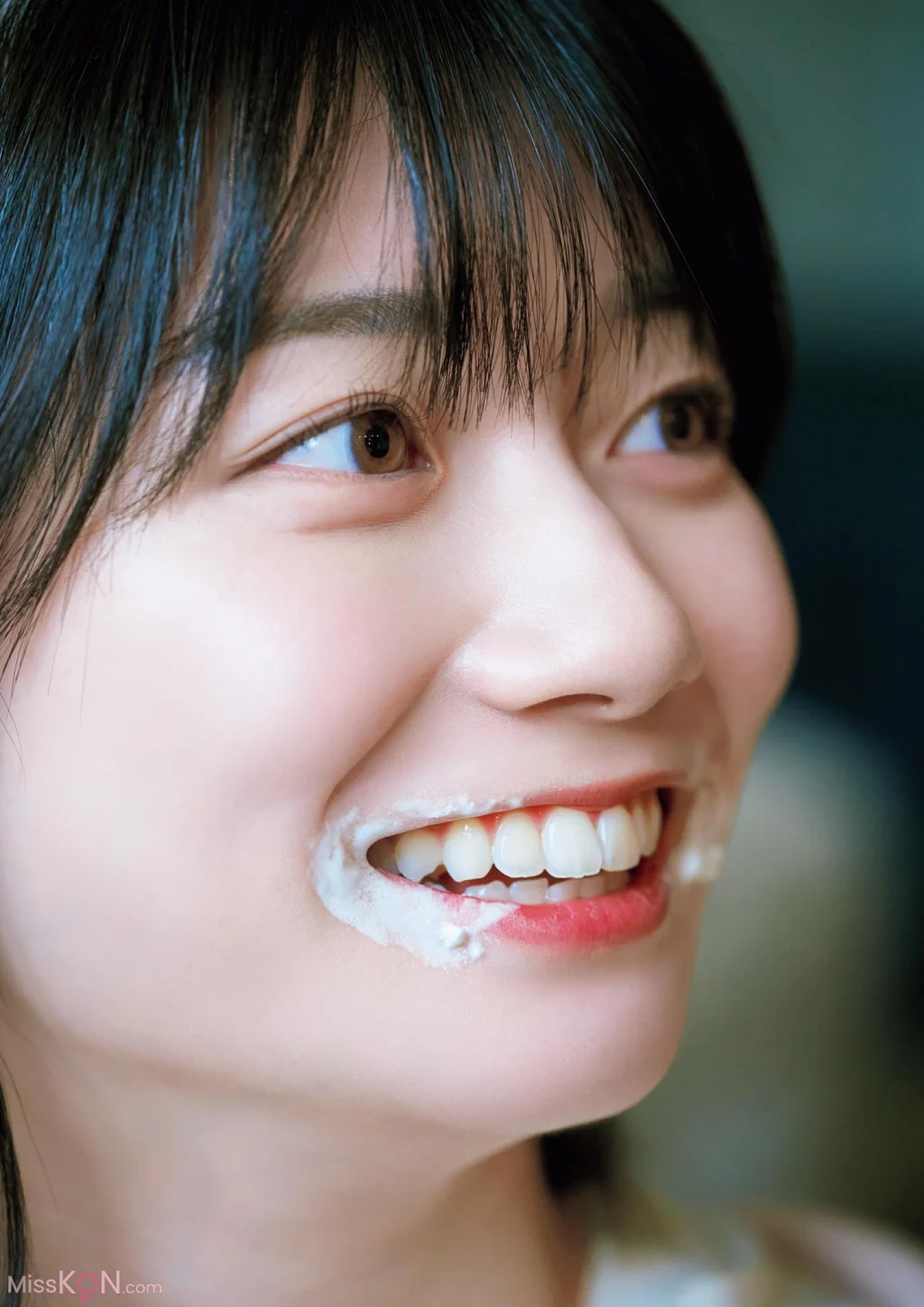 [JP] Kanna Seto (瀬戸環奈): 【電子版限定30ページ増】 1st写真集 Emerald (147 photos) – Page 2