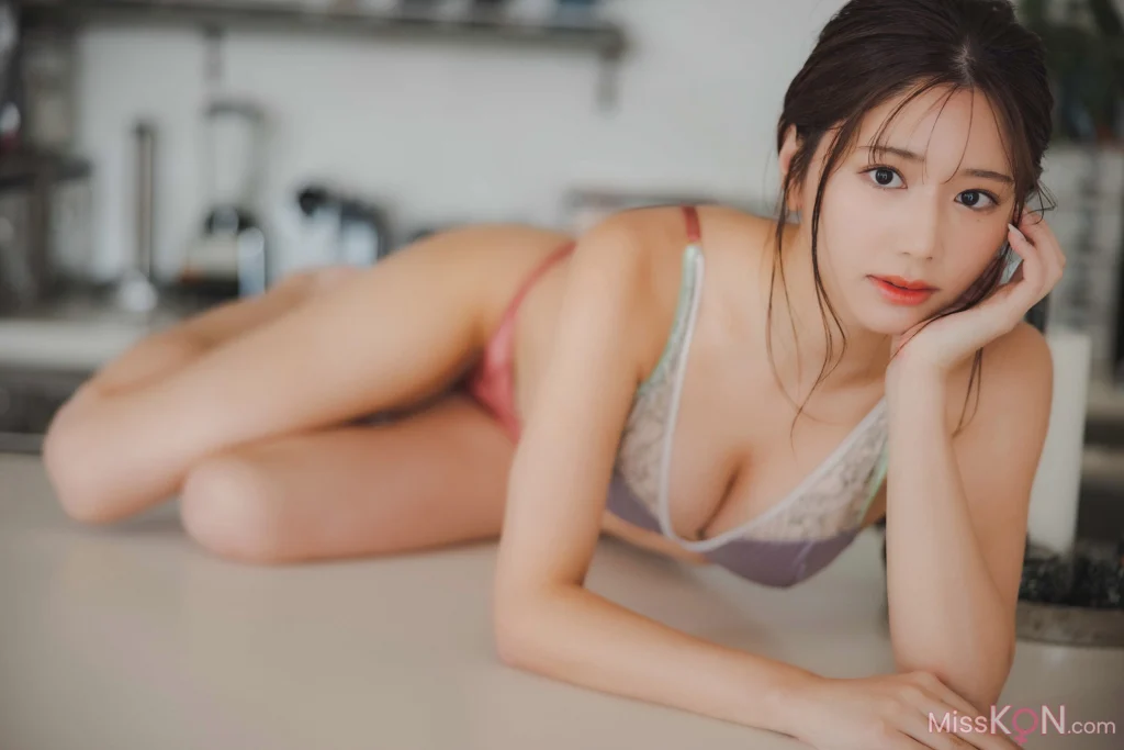 [JP] Saito Yasuyo (斎藤恭代): アサ芸アイドル写真集 ＢＩＪＩＮ (55 photos) – Page 3
